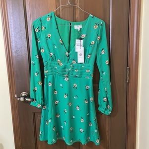 Socialite V Neck green print dress with gathered waist NWT